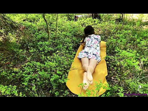 ❤️ Estranho na Tinder Masturba-me a rata e fode apaixonadamente na floresta Porno russo em nós ❤